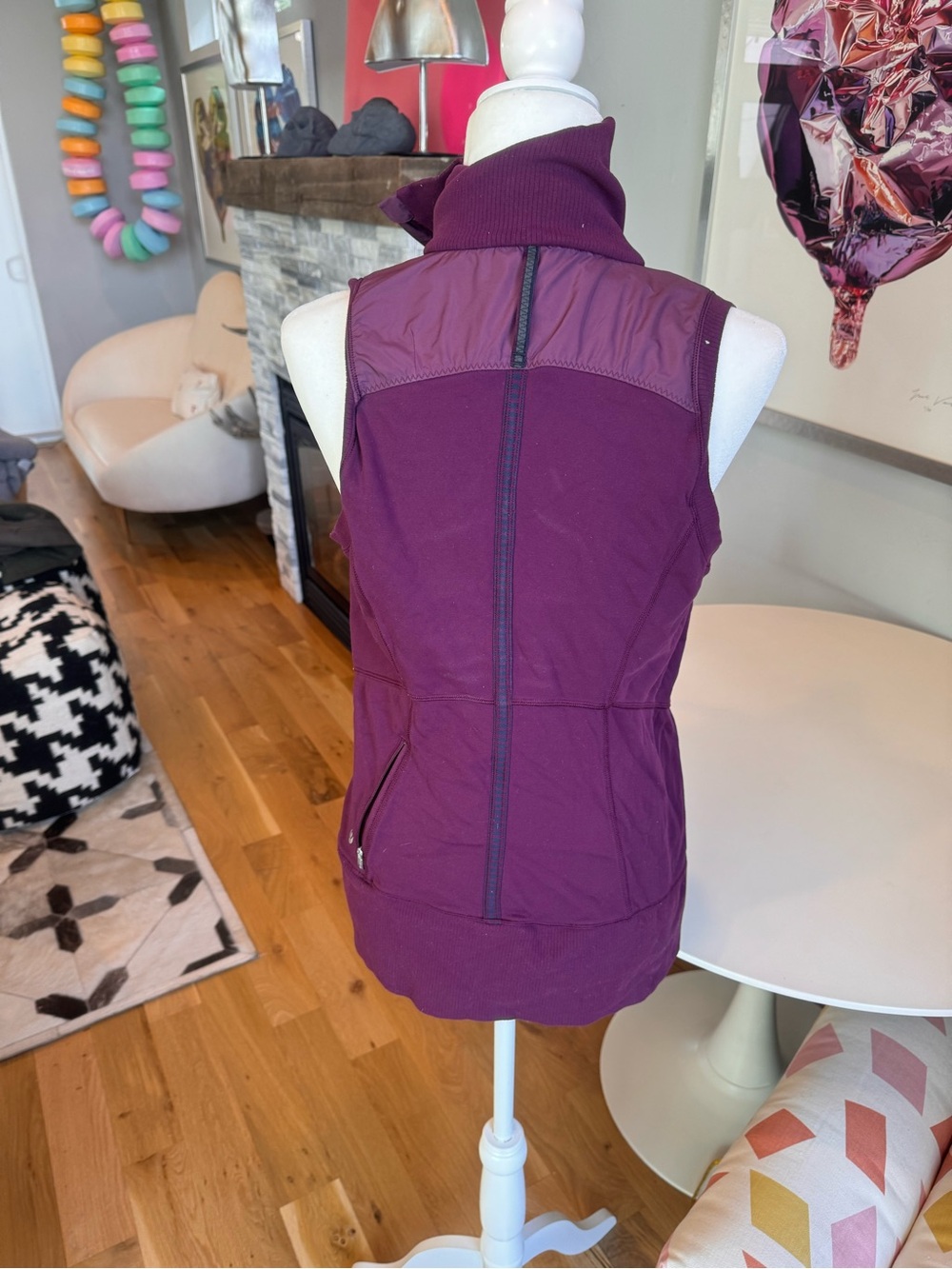 Lululemon lightweight maroon vest - Picture 2 of 7